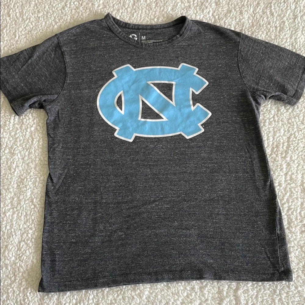 University of North Carolina Gray TShirt with school Logo size medium